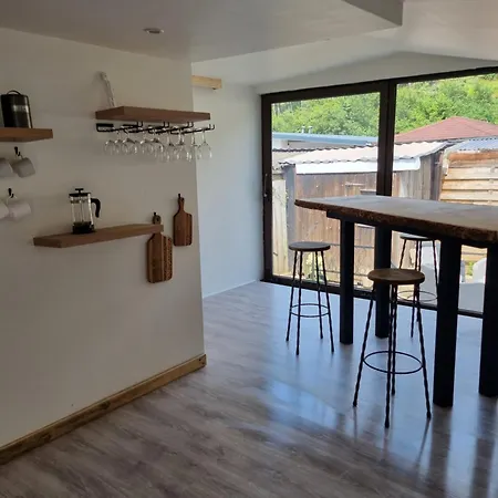 Kır Evi Le Petit Ecrin, Caravane Residentielle *