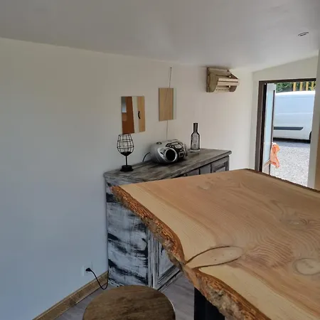 Le Petit Ecrin, Caravane Residentielle טרואה פונטס