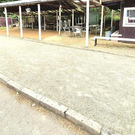 Landhuis Le Petit Ecrin, Caravane Residentielle Trois-Ponts