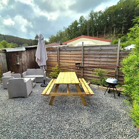 Country house Le Petit Ecrin, Caravane Residentielle Trois-Ponts