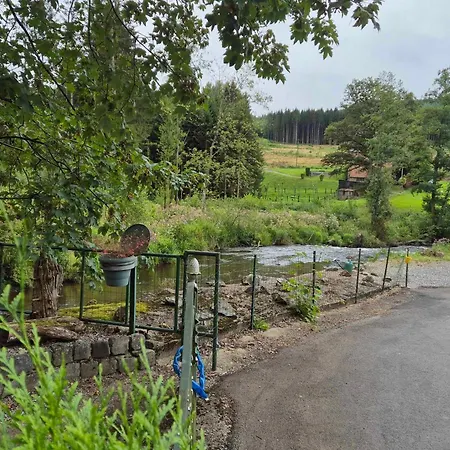 Le Petit Ecrin, Caravane Residentielle Country house Trois-Ponts